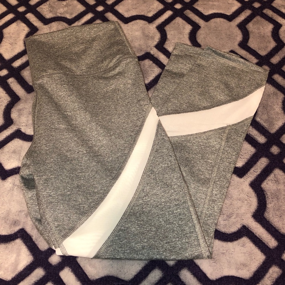 NWT aerie 7/8 Legging w/Mesh Inset - Size Large